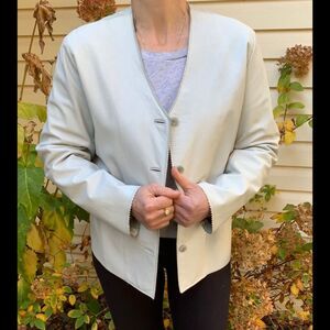 Isda&Co light grey V-neck fine leather jacket, buttons in front, Large